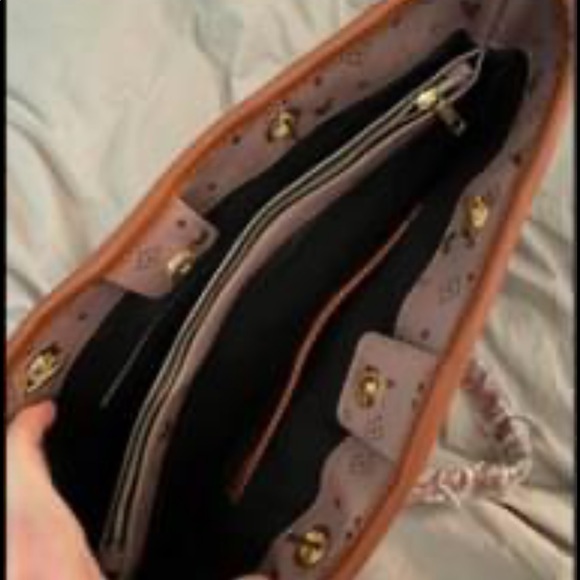 Disney purse - Picture 3 of 3